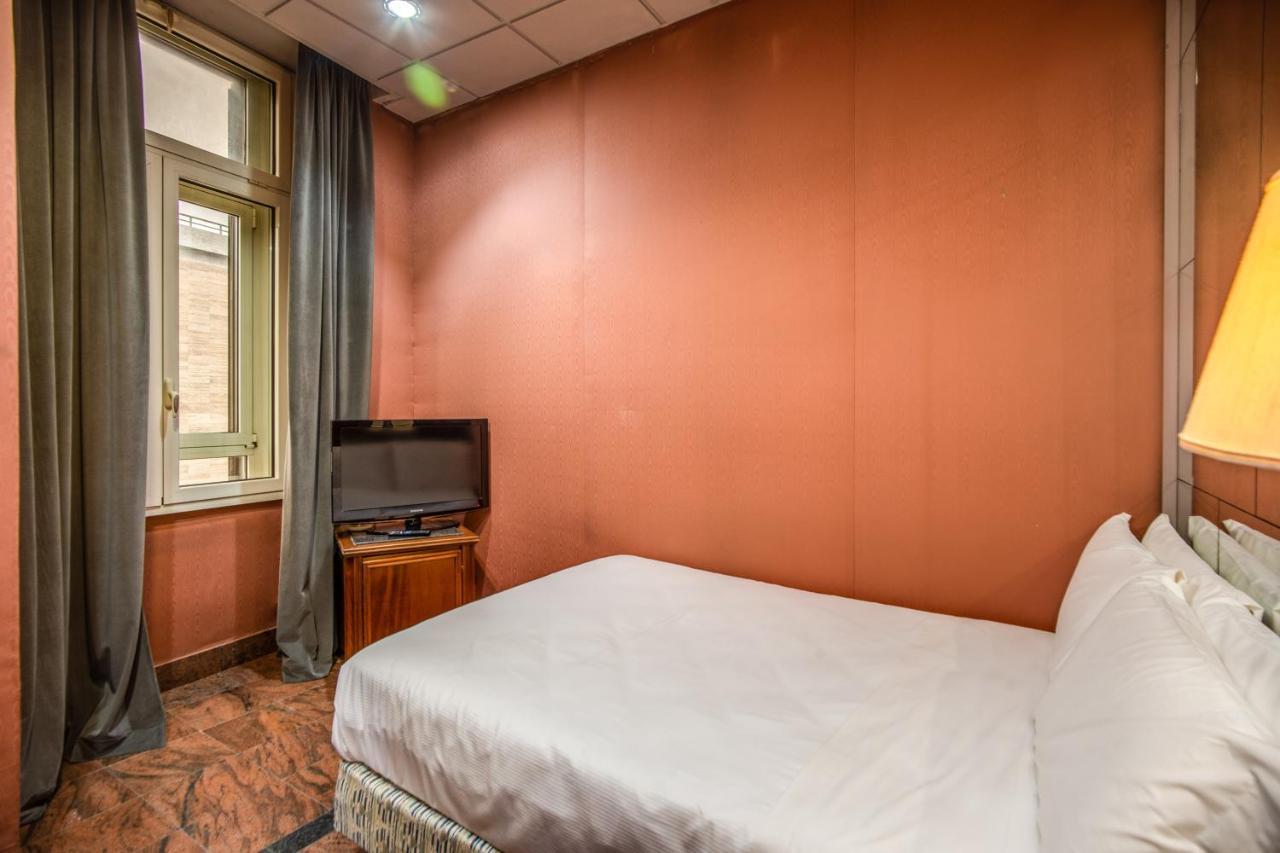 Castro Pretorio Easy Rooms Rom Exteriör bild