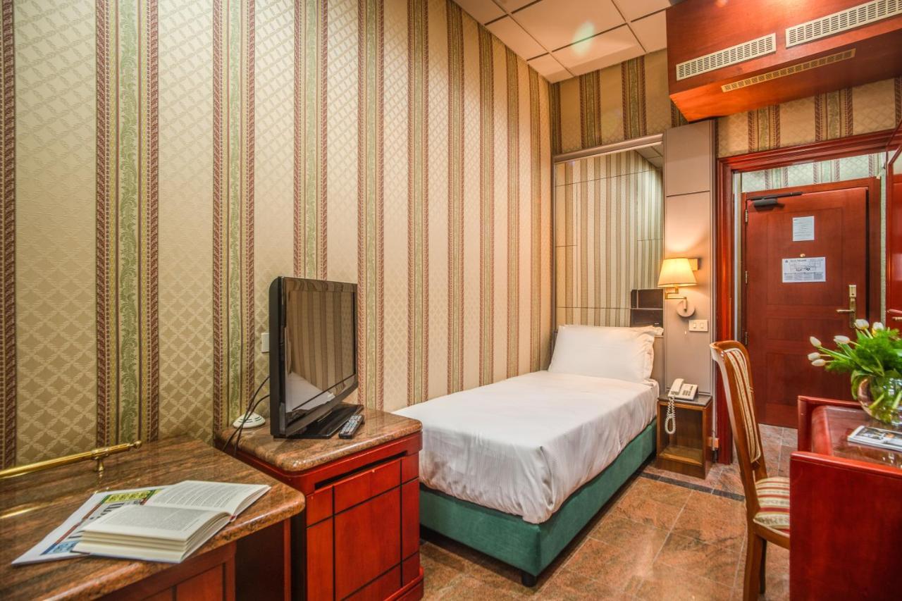 Castro Pretorio Easy Rooms Rom Exteriör bild